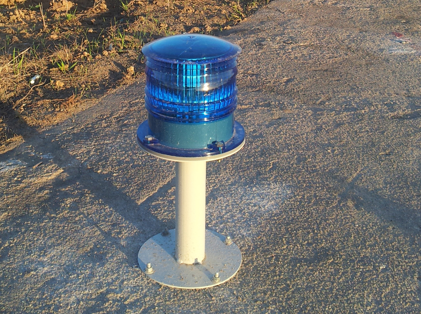 led taxiway lights