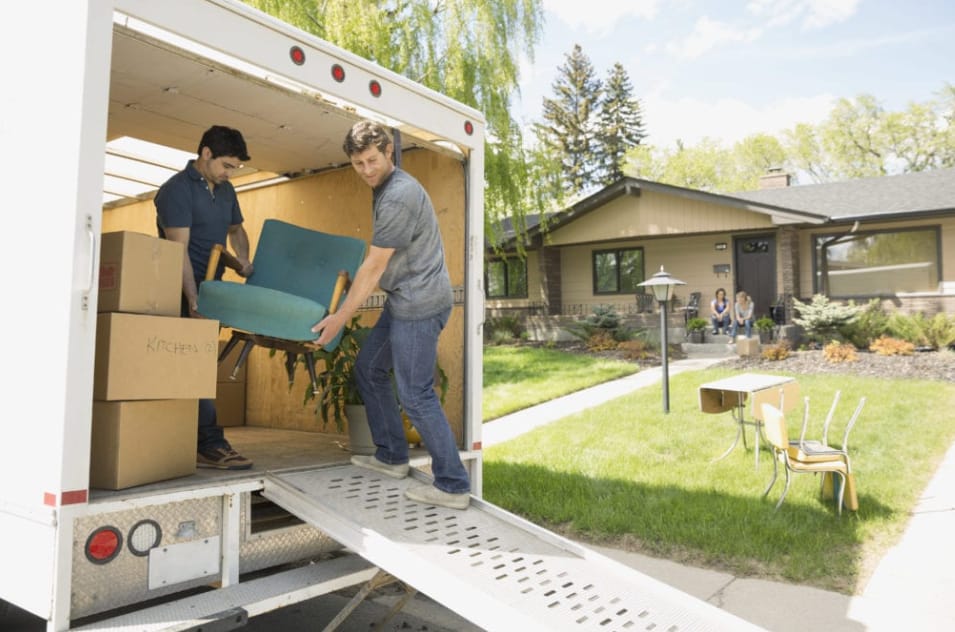 The Benefits of Hiring Professional Austin to Dallas Movers