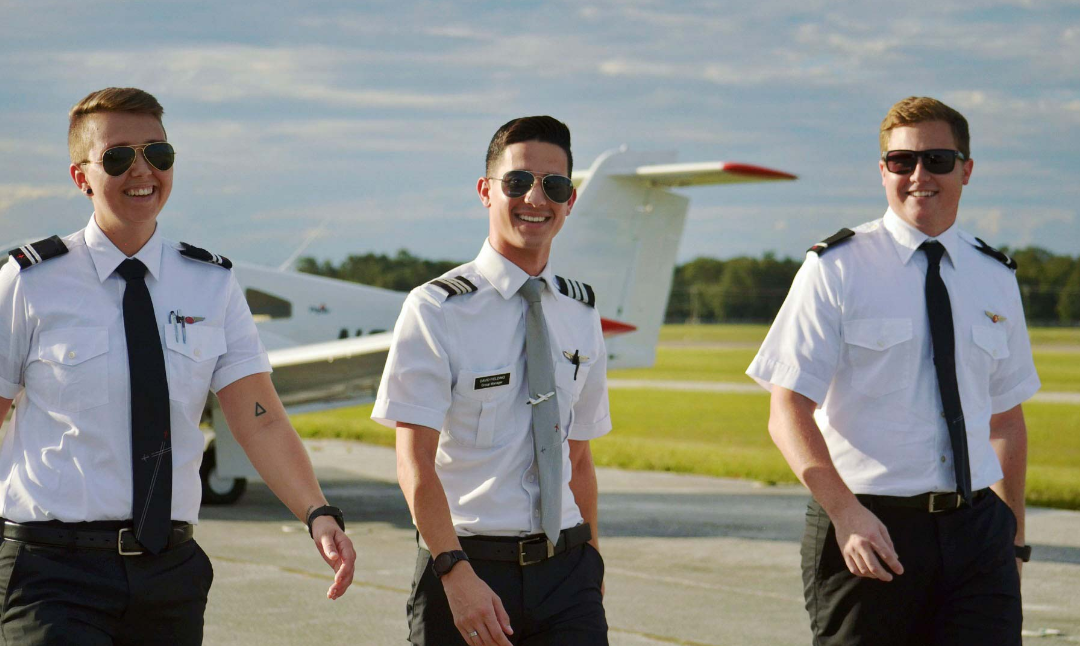 5 Factors to Consider While Choosing the Best Private Pilot Schools