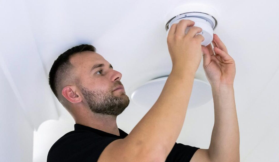 smoke alarm installers